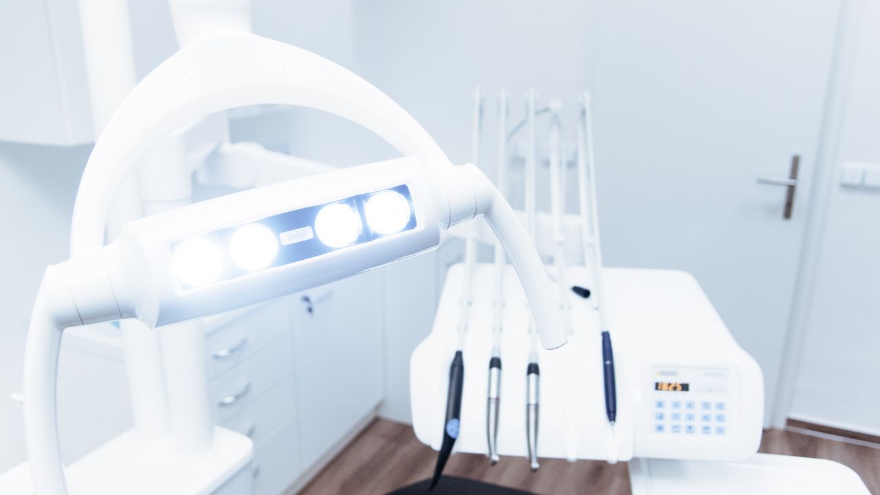 Modern dental clinic treatment room, representing dental marketing strategies for growing a practice
